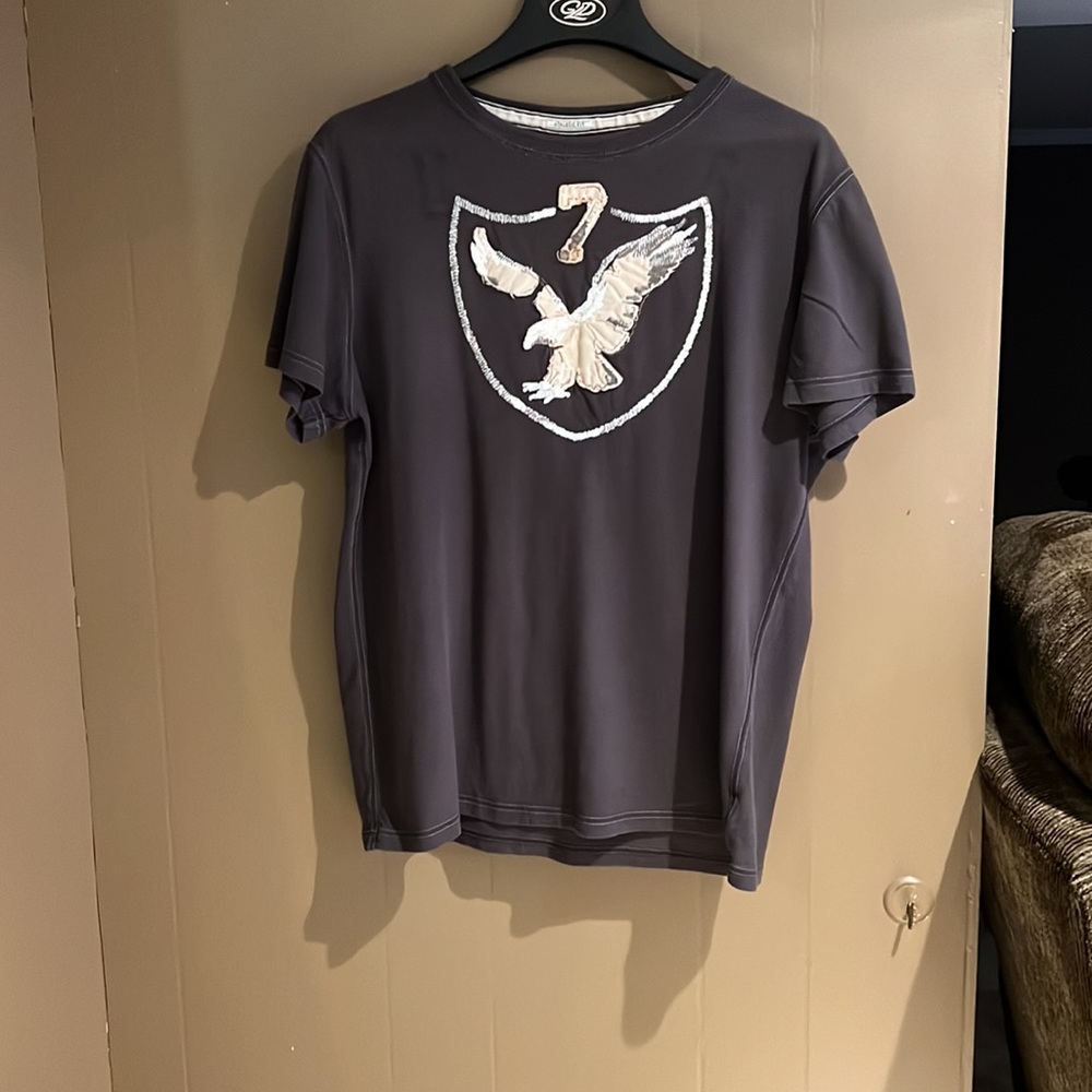 American Eagle Men’s Short Sleeve Graphic Tee in Brown Sz M - Picture 2 of 11